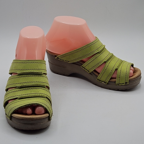Sanita leather 2" heel size 36  us 4.5/5 lime green sandals - Picture 14 of 15